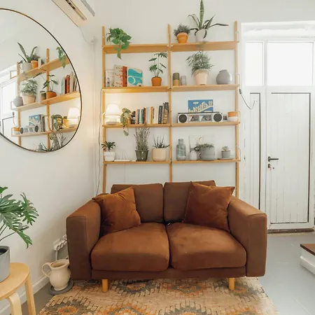 Apartment Modern By Hosty