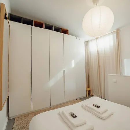 Modern By Hosty Apartment *