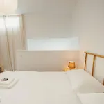 Modern By Hosty