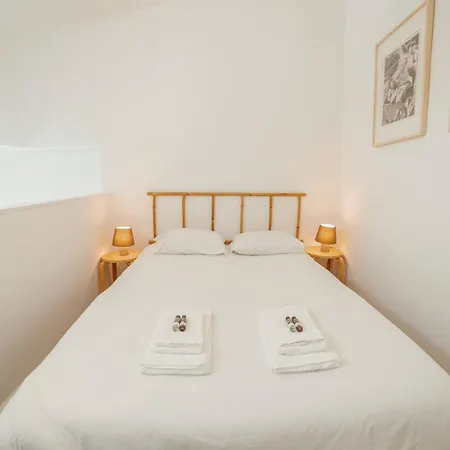 Modern By Hosty Apartament